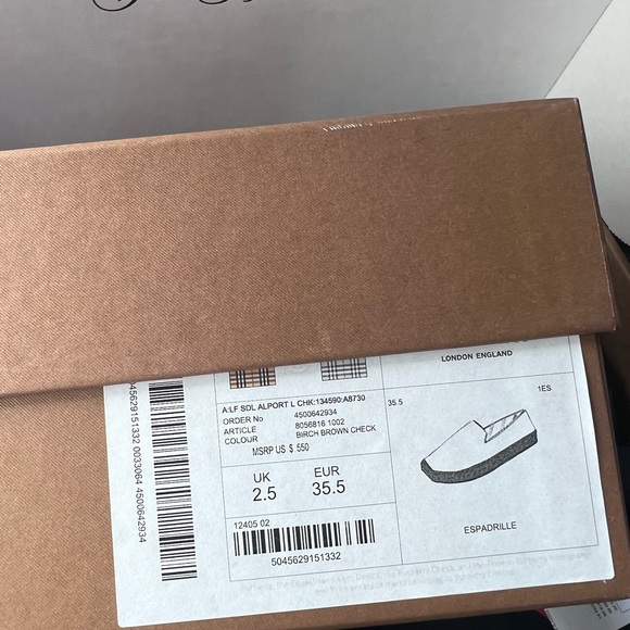 Authentic NWT Burberry espadrilles size EUR 35.5 - Picture 4 of 6